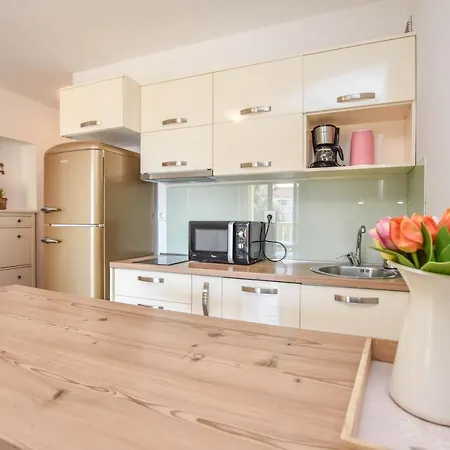 Apartments Zoe Pakostane