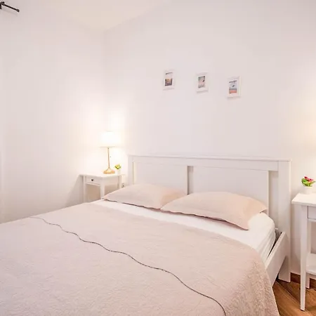 Apartments Zoe
