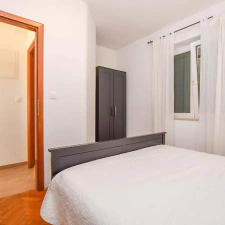 Apartments Zoe Apartman *