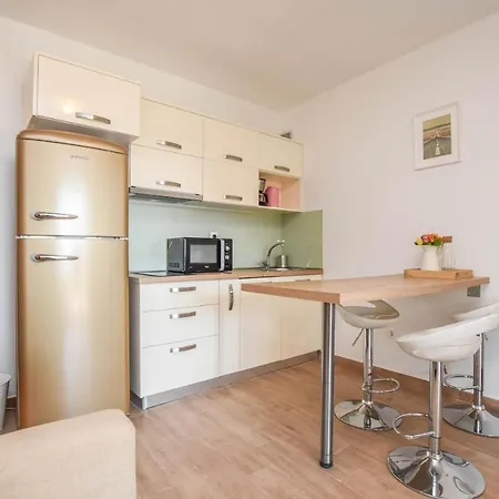 Apartments Zoe